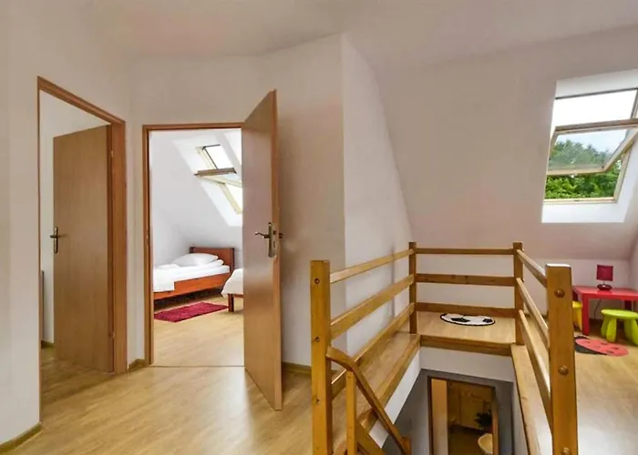 Prázdninový dům 3 Bedroom Lovely In *