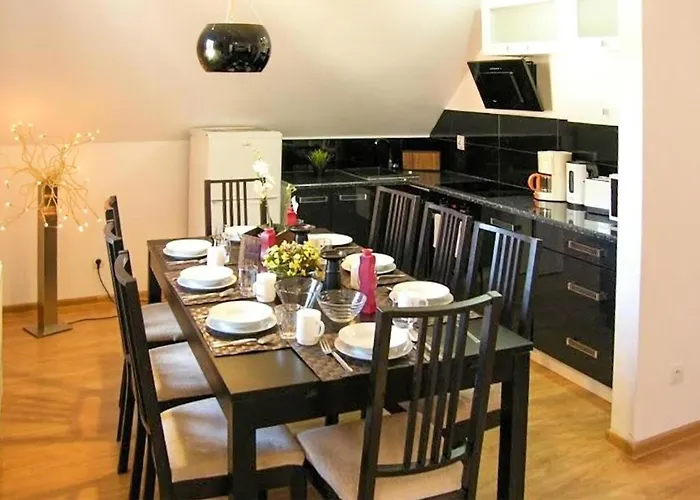 Σπίτι διακοπών 3 Bedroom Lovely In Karpacz