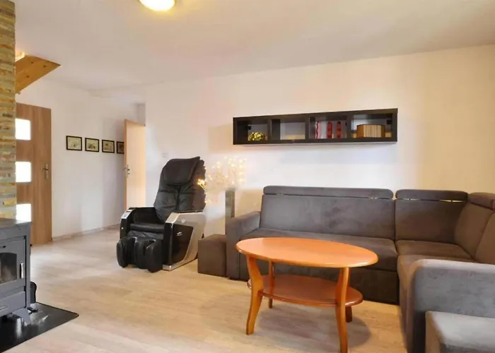 3 Bedroom Lovely In Σπίτι διακοπών